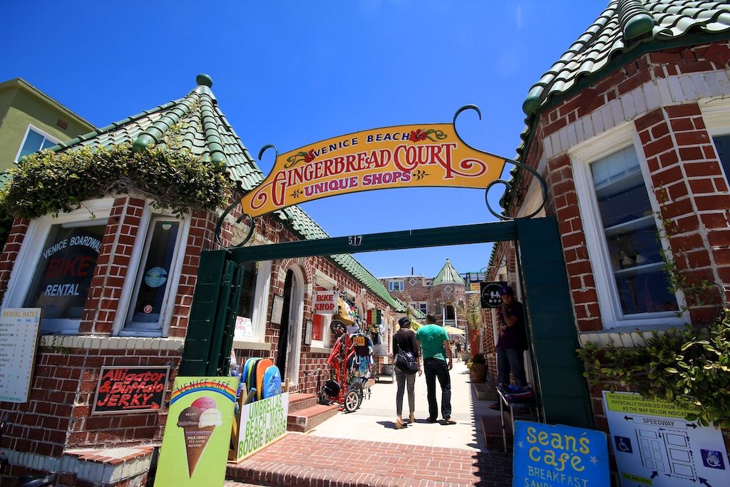 Ocean Front Walk boardwalk with vendors and street performers