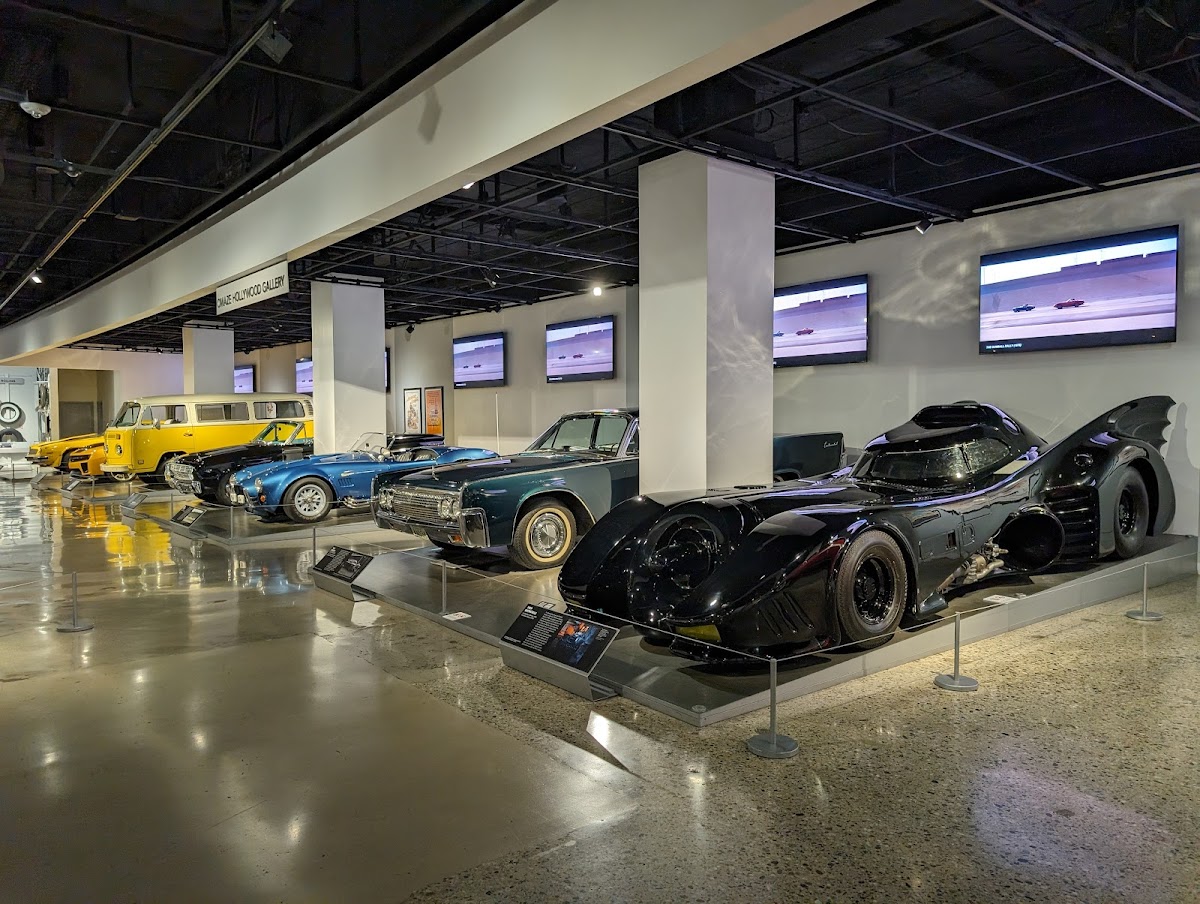 Petersen Automotive Museum — photo 2