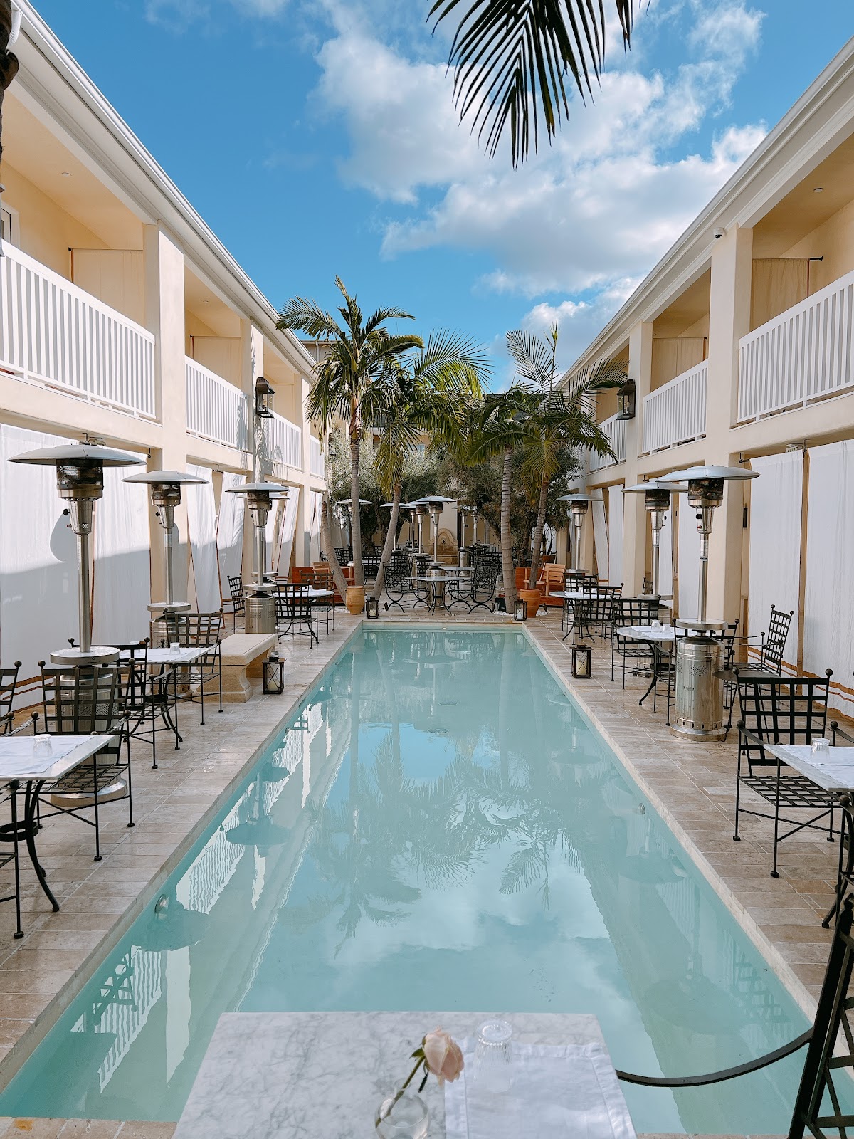 Cara Hotel, Los Angeles